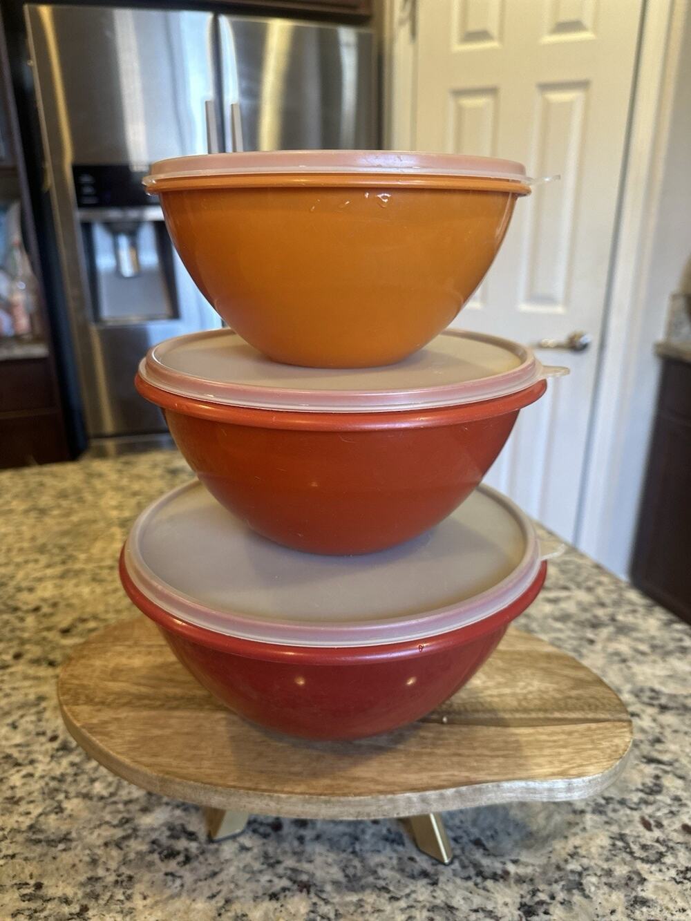 Vintage 1970s Tupperware Mixing Bowls w lids